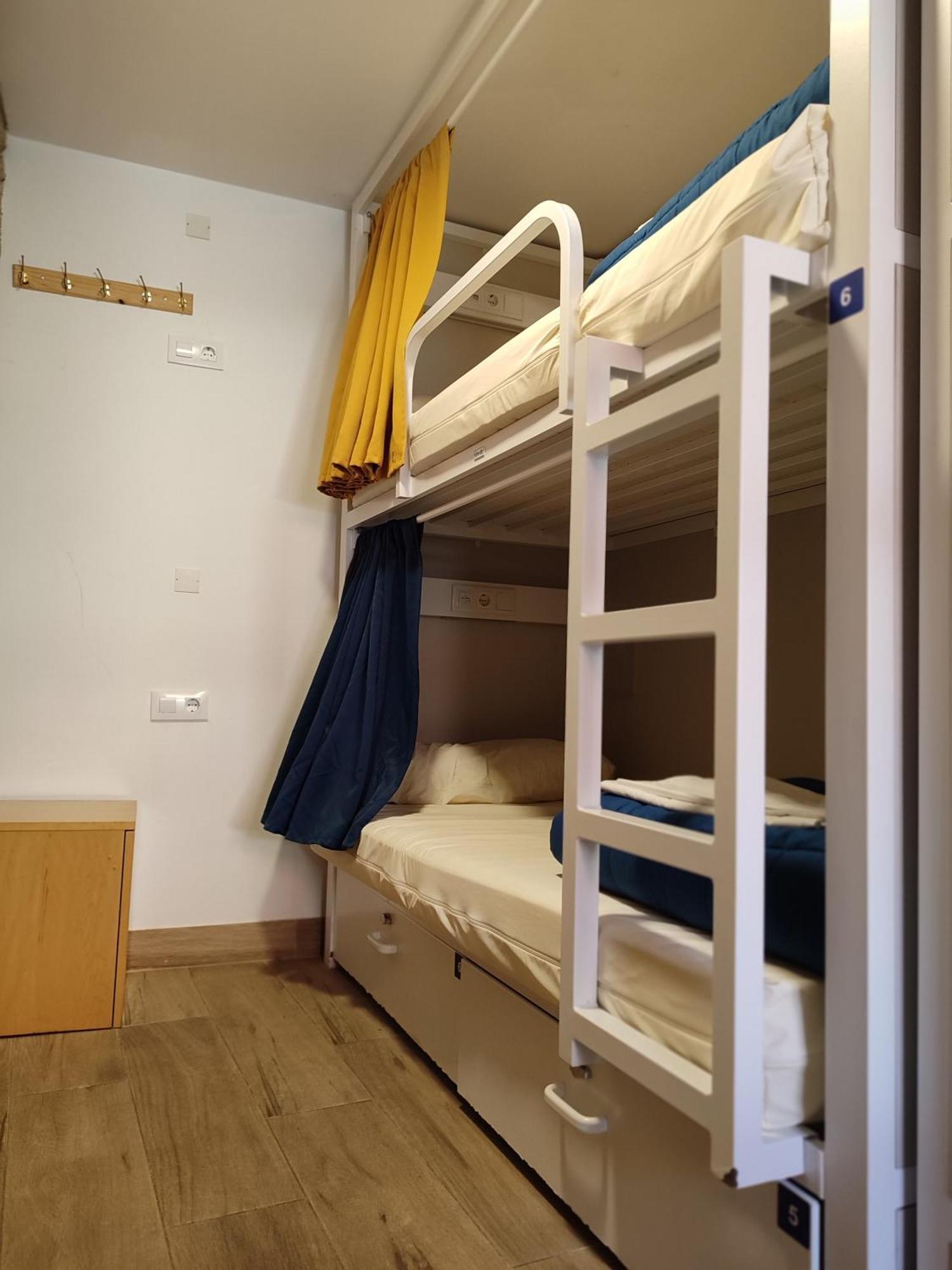 Albergue Sp 55 By Bossh! Hotels サンティアゴ・デ・コンポステーラ エクステリア 写真